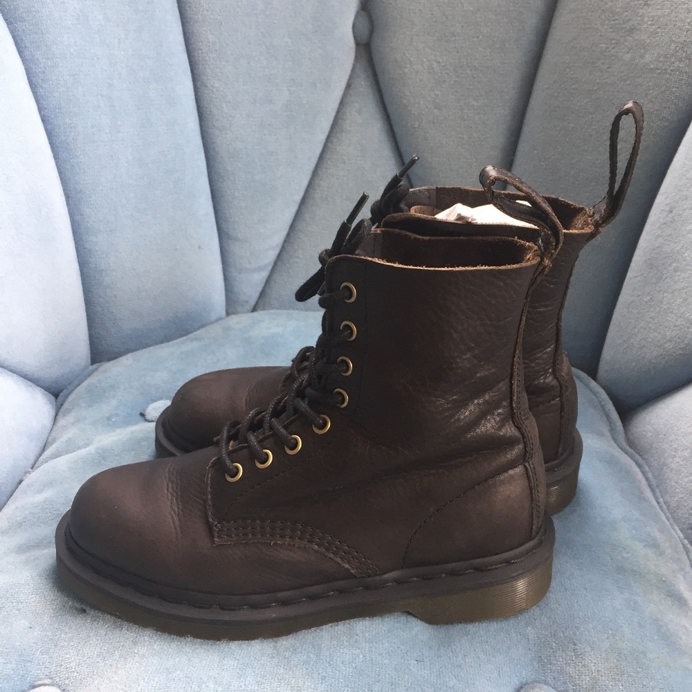 1460 Pascal Harvest Dr. Martens